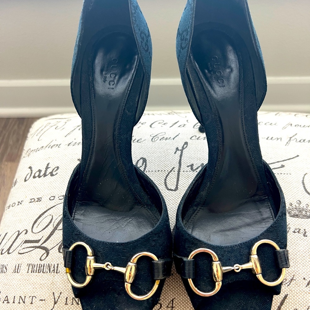 Authentic Vintage Gucci GG Black Canvas Horsebit Peep Toe Pumps